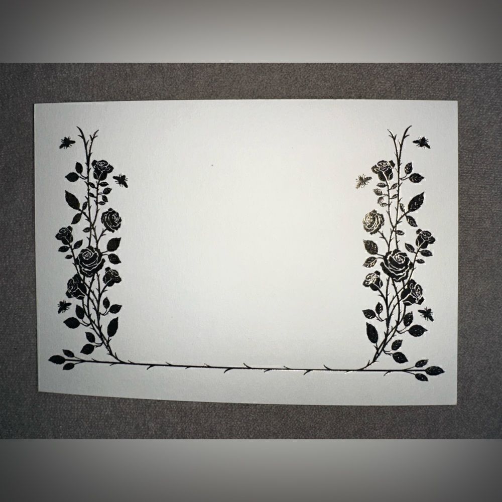 Authentic Gucci Post cards - Picture 2 of 3